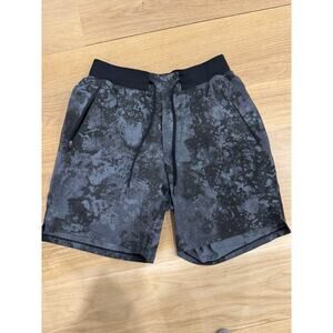 Mens Lululemon License to Train Shorts 7” Blue Camo Size Small $88